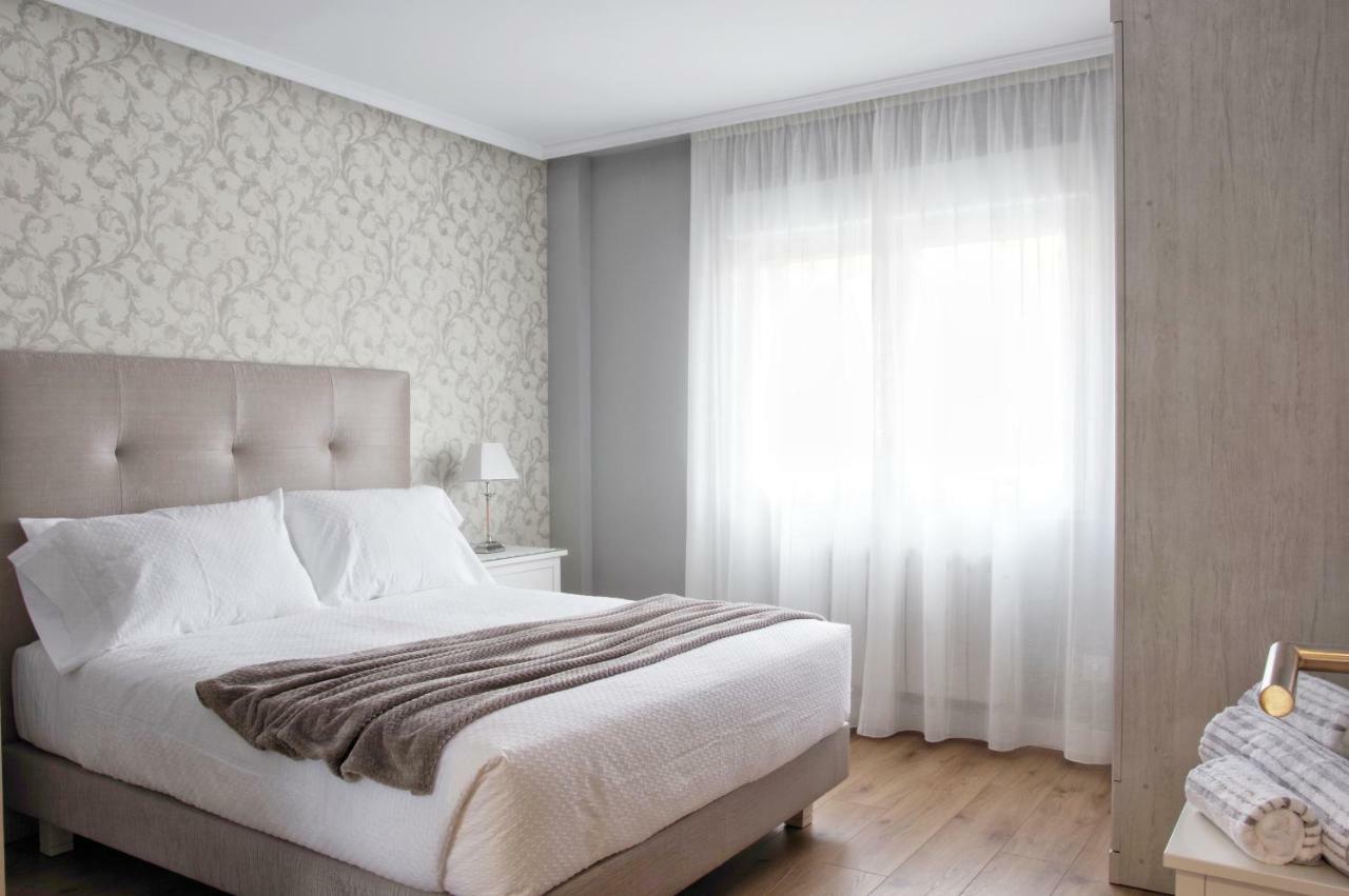 Apartamentos Bahia San Lorenzo Gijón Kültér fotó