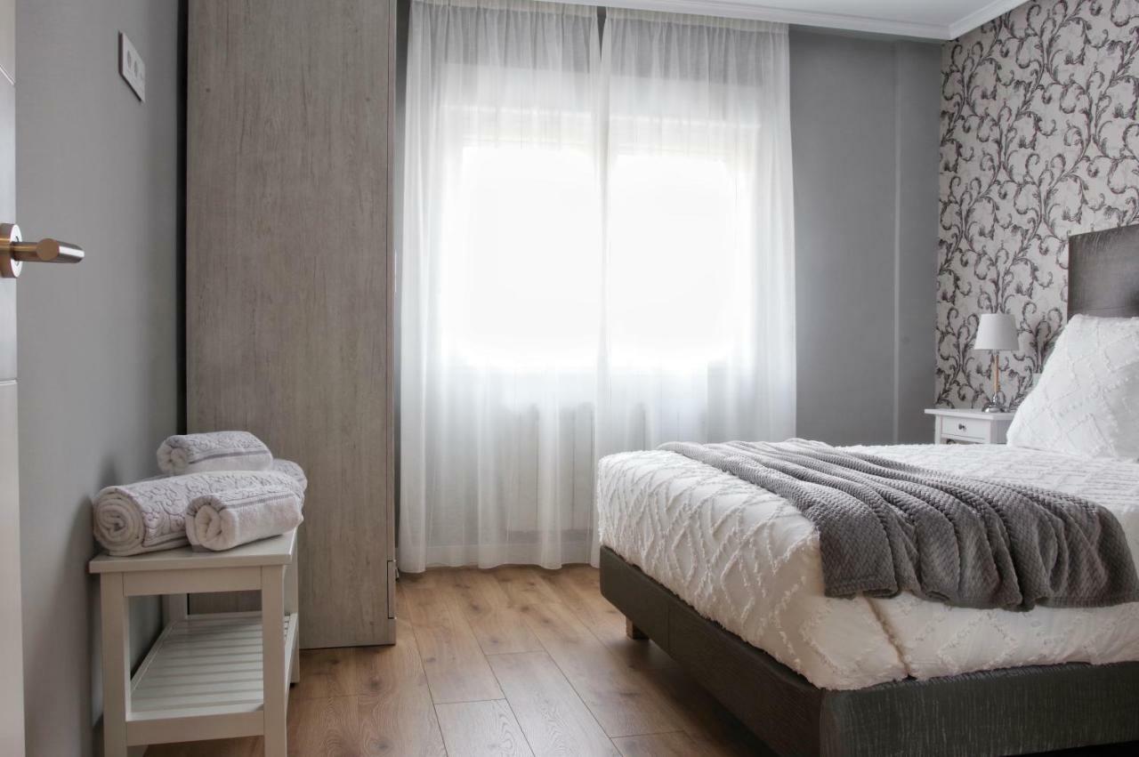 Apartamentos Bahia San Lorenzo Gijón Kültér fotó