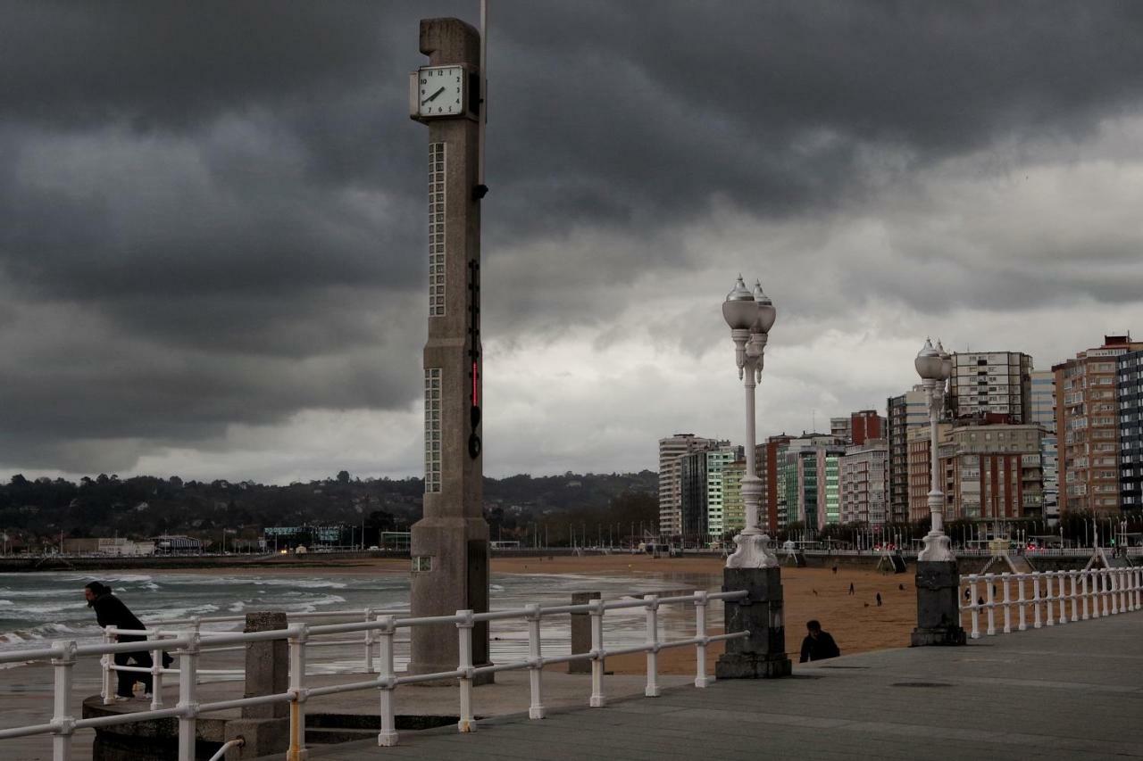 Apartamentos Bahia San Lorenzo Gijón Kültér fotó